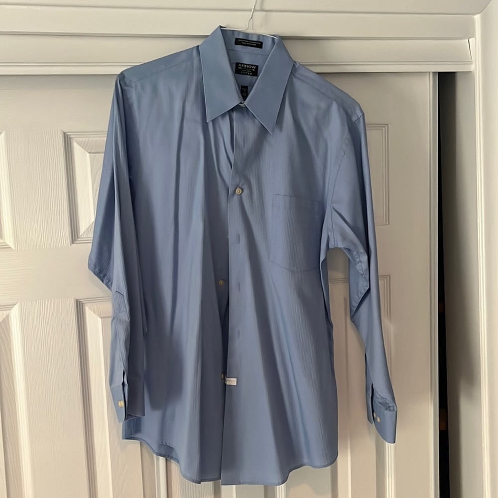 Men’s Blue Long Sleeve Dress Shirt - Large 32/33